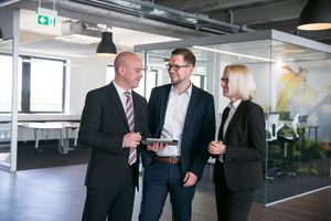 Wir denken nicht in Hierarchien, sondern schätzen Teamarbeit.