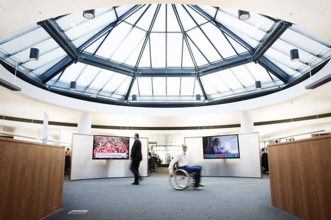 Professionelle Arbeit bedeutet, Lösungen anzubieten, die gleichzeitig die Bedürfnisse und Anforderungen unserer Kunden zufrieden stellen und auch der Bank einen Mehrwert bringen.