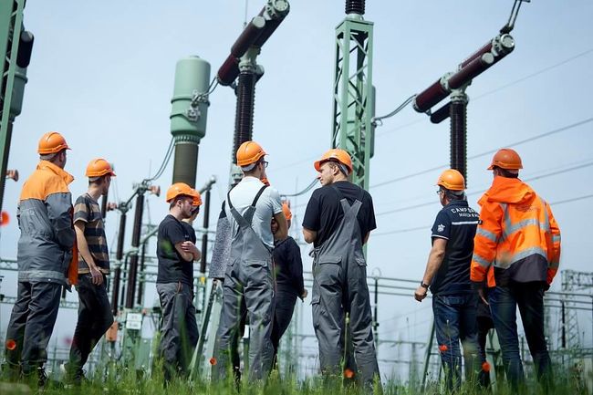 Als einer von vier Übertragungsnetzbetreibern in Deutschland ist 50Hertz für den Stromtransport auf höchster Spannungsebene verantwortlich; auf der Ebene, von der alles abhängt, wenn es um Netzstabilität und Versorgungssicherheit in Deutschland und Europa geht