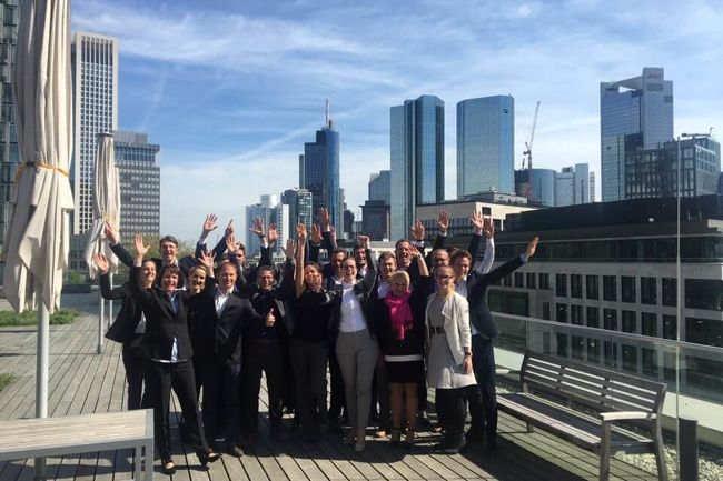 Du hast den Willen zum Erfolg? Dann bist du bei uns richtig. Denn wer Karriere machen will, dem stehen bei HORBACH alle Türen offen.