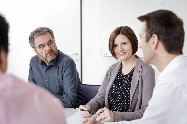 Miteinander: bei msg life stehen Führungspositionen, Fachkarrieren, Projekt- und Vertriebsaufgaben sowie Zentralfunktionen gleichwertig nebeneinander