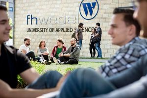Grüner Campus der FH Wedel