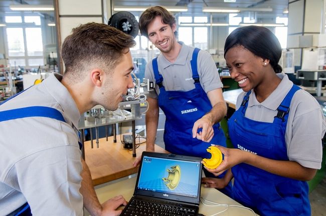 Beende deine Ausbildung / dein duales Studium mit einem international anerkannten Abschluss und entdecke deine Möglichkeiten in unserem Unternehmen, das weltweit in rund 200 Ländern vertreten ist!