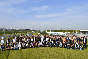 Herzlich willkommen am Flughafen – jedes Jahr starten rund 100 Schülerinnen und Schüler ihre berufliche Laufbahn am Flughafen.
