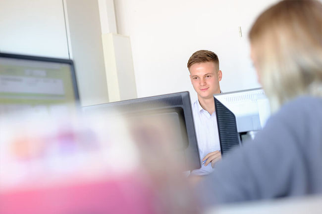 Du arbeitest in der Praxisphase an eigenen Projekten.