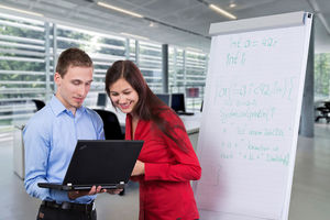 Wenn du deine Zukunft in der Informatik siehst und dich der Herausforderung stellen möchtest, diesen spannenden Bereich in einem Weltkonzern mitzugestalten, ist unser duales Ausbildungs- und Studienprogramm "WIN" genau das richtige für dich.