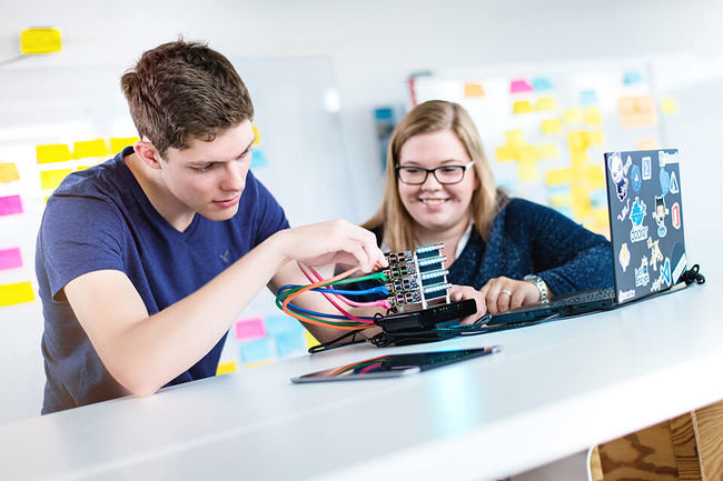 Vielfalt macht uns erfolgreich: Individuelle Qualifikationen, Kompetenzen und persönliche Erfahrungen werden bei Mainova geschätzt und gefördert.